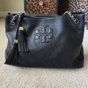 EUC Tory Burch Thea Chain Handbag 👜